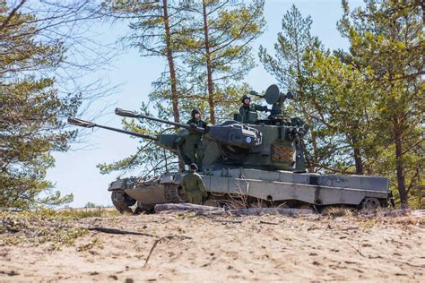 Finnish Leopard 2 Marksman Self-propelled Anti-aircraft Gun (SPAAG ...