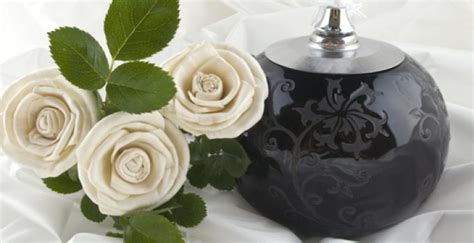 Cremation Urns: Cremation Institute