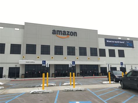 Grand Rapids investors sue Amazon for $10M for allegedly damaging warehouse before rejecting ...