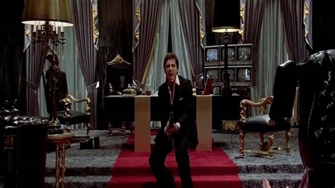 Scarface - Say Hello To My Little Friend (HD) - YouTube