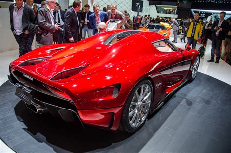 Production Koenigsegg Regera Revealed, Hits 248 MPH in 20 Seconds ...