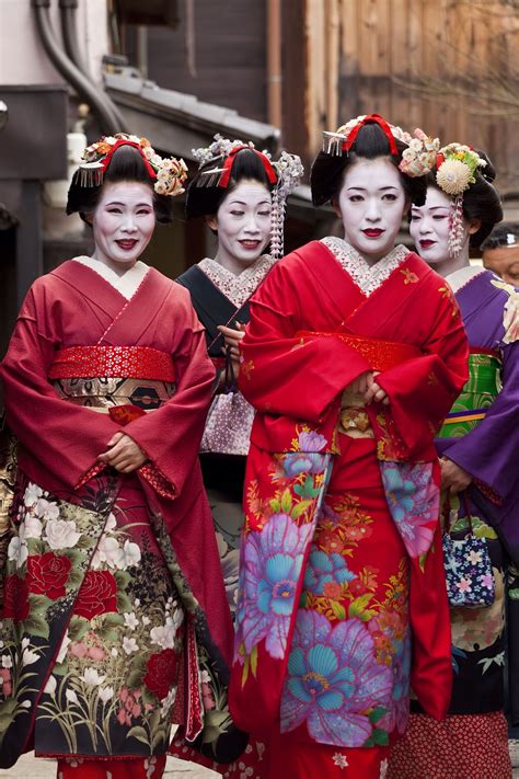 Geisha girls smiling | Japanese geisha, Geisha, Japanese women