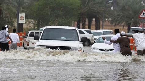 Floods kill 12 people in Saudi Arabia: civil defence