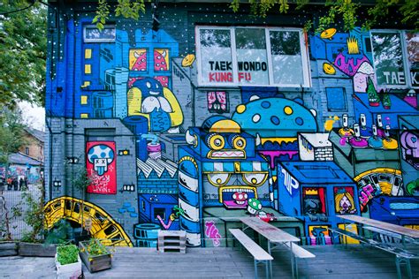 10 Photos of Berlin Graffiti & Street Art!