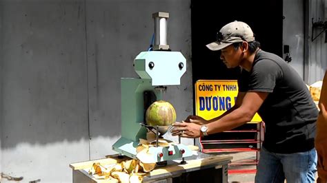 Coconut peeling machine - Coconut cutting machine - YouTube