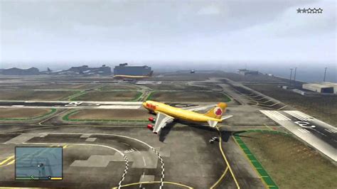 GTA V: How To Get To The Airport & Fly A JUMBO JET! (INCLUDING CRASHES) - YouTube