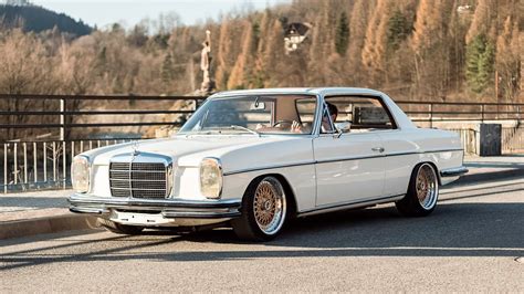 Mercedes w114 coupe 1970r engine m104 3.2l r6 Custom classic car - YouTube