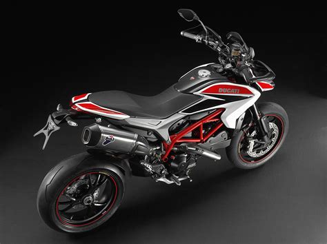 2014 Ducati Hypermotard SP Review