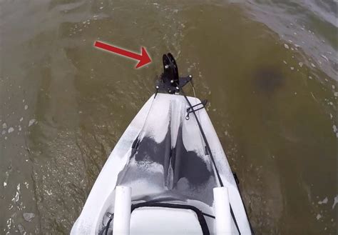 How To Make A DIY Sail For Your Kayak Or Paddleboard [VIDEO]