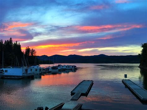 Sunset at Lost Creek Lake in Oregon | Lost creek, Sunset, Lake