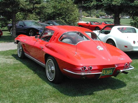 1963 Riverside Red/Red Split-Window Corvette 63 Corvette Stingray, Trucks And Girls, Corvettes ...