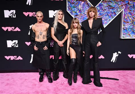 2023 MTV VMAs Red Carpet Fashion: See All The Looks