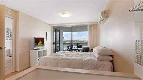 2 bedroom furnished apartments for rent Brisbane.River view