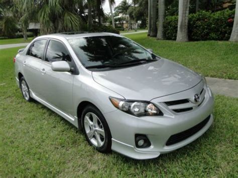 Purchase used 2012 TOYOTA COROLLA S ,SUNROOF, 5 SPEED ,WARRANTY. 1 ...