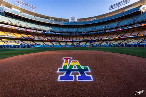 The Ultimate Guide to Los Angeles Dodgers Game Day | Discover Los Angeles