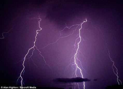 Lake Maracaibo in Venezuela is the lightning capital of the world ...