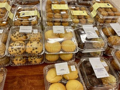 Publix Bakery: The Best Cakes, Breads, and Cookies To Buy