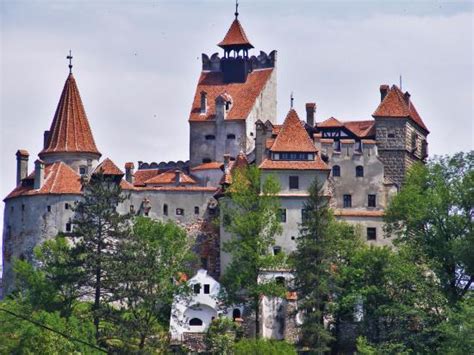 Bran Castle (Dracula's Castle) - 2019 All You Need to Know Before You Go (with Photos) - Bran ...