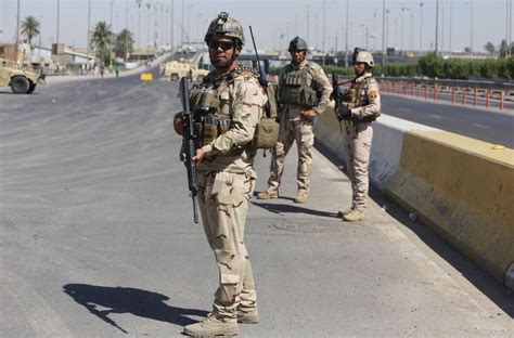 US troops deployed to Iraq to assist government forces