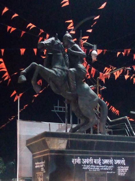 Image: Statue of Rani Avanti Bai, in bus stand of Balaghat district ...