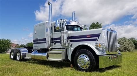 CUSTOM NEW 389 FOR SALE! - Peterbilt of Sioux Falls