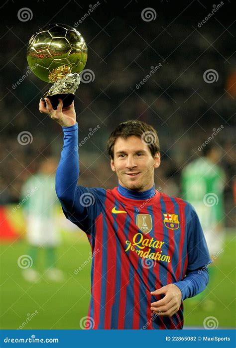 Leo Messi Holds Up His Golden Ball Editorial Photography - Image: 22865082