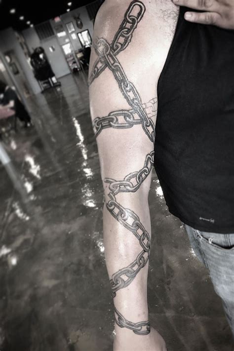 Pin by giancarlo noto on Disegni di tatuaggio | Chain tattoo, Band ...