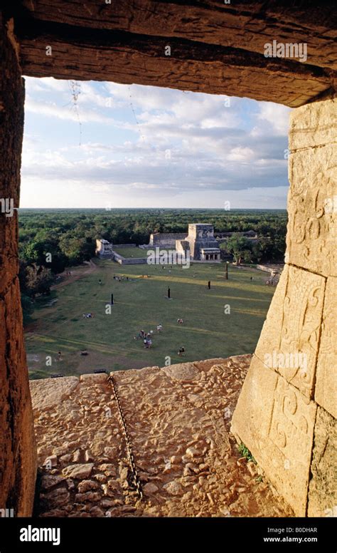 View from inside chamber at top of El Castillo Pyramid, Chichen-Itza, Mexico Stock Photo - Alamy