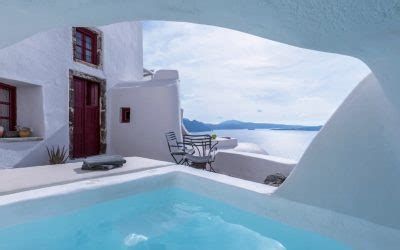 santorini_cave_airbnb - Greece Is