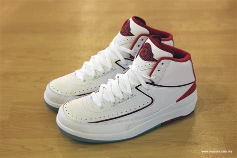 Air Jordan 2 Retro "Varsity Red" Detailed Look - MASSES