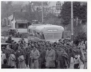 Māori Battalion return, 1945 | This photographic print is a … | Flickr