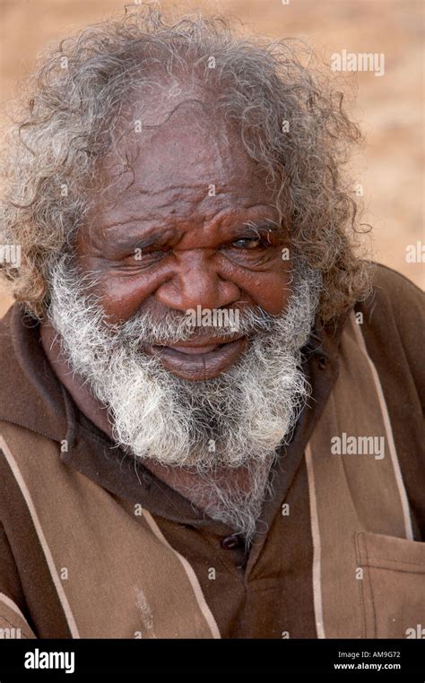 Aboriginal artist Ronnie Alice Springs Australia Stock Photo - Alamy