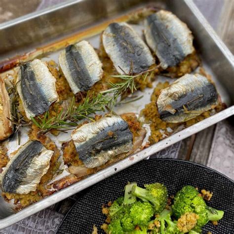 Fresh Sardines (Roasted with Garlic, Lemon and Breadcrumbs)