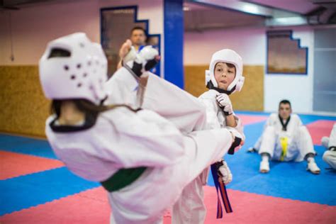 17,400+ Taekwondo Sparring Stock Photos, Pictures & Royalty-Free Images ...