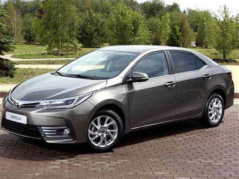 2017 Toyota Corolla Altis Facelift Launched - Price, Engine, Specs ...