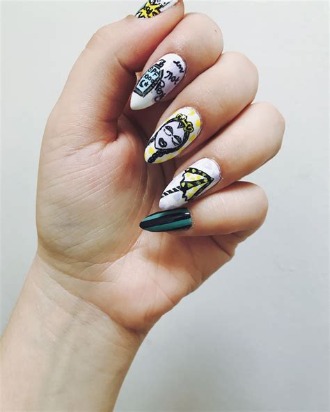 Wednesday Addams in the summer nail art | Nail art summer, Summer nails ...