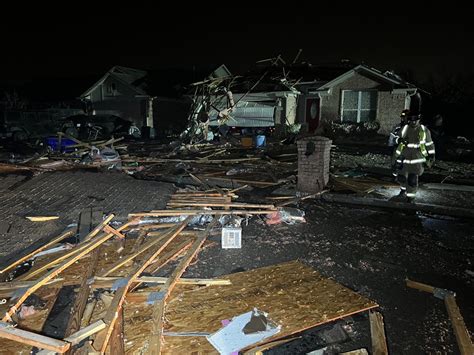 Jen Carfagno on Twitter: "RT @CharlesPeekWX: Multiple home damaged in Norman, OK tonight by a ...