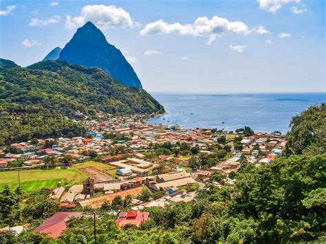 The Pitons in St. Lucia: The Ultimate Guide | SANDALS