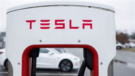 What Tesla's EV charging win really means for drivers | CNN Business