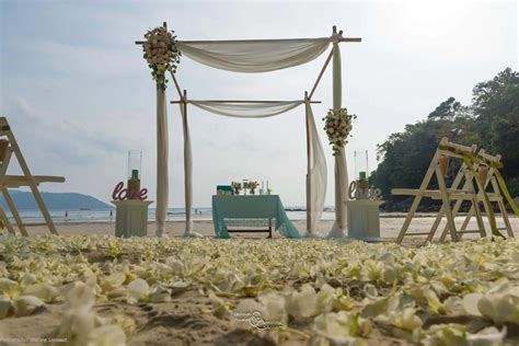 Phuket Beach Destination Wedding - Unique Phuket Wedding Planners