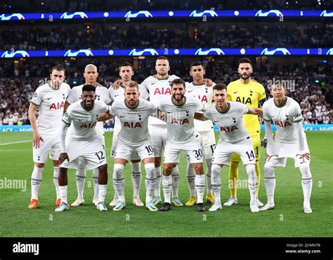 Tottenham hotspur team group hi-res stock photography and images - Alamy