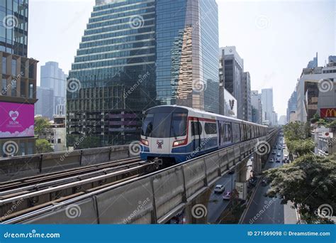 BTS Sky Train Approaches the Station Platform in Bangkok Editorial ...