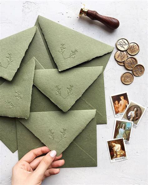 Handmade paper blind embossed envelopes / © PAPIRA invitatii de nunta personalizate si sigilii ...