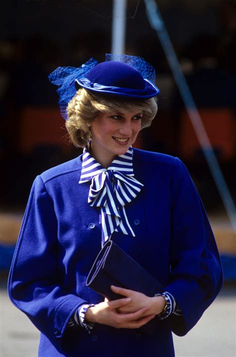 29 Of the Best Outfits Princess Diana Ever Wore | StyleCaster