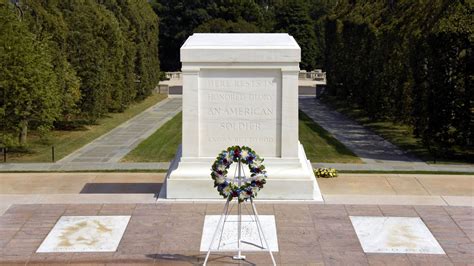 The Untold Truth Of Arlington's Tomb Of The Unknown Soldier