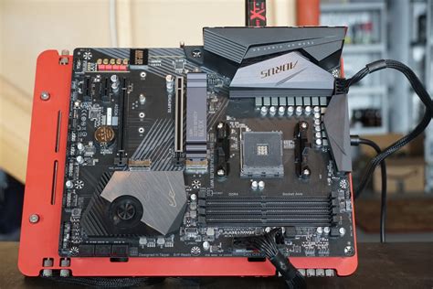 How to Flash the Gigabyte X570 AORUS Elite WiFi with Q-Flash Plus