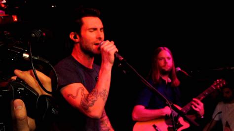 Maroon 5 - Moves Like Jagger Live at Red Bull Sound Space - YouTube