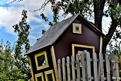 tree, house, treehouse, home, landscape, estate, building, architecture ...