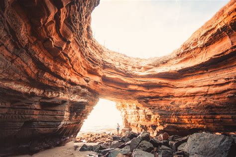 A COMPLETE GUIDE TO THE SUNSET CLIFFS CAVES IN SAN DIEGO - Chelsey Explores-Outdoor Adventure ...