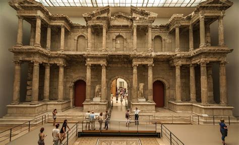 Market_Gate_of_Miletus_in_the_Pergamon_Museum (1) - Zafigo